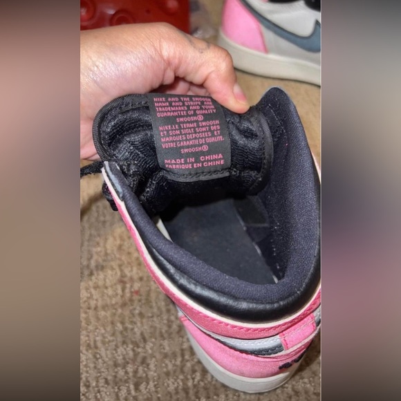 Jordan 1 valentines - Picture 4 of 5